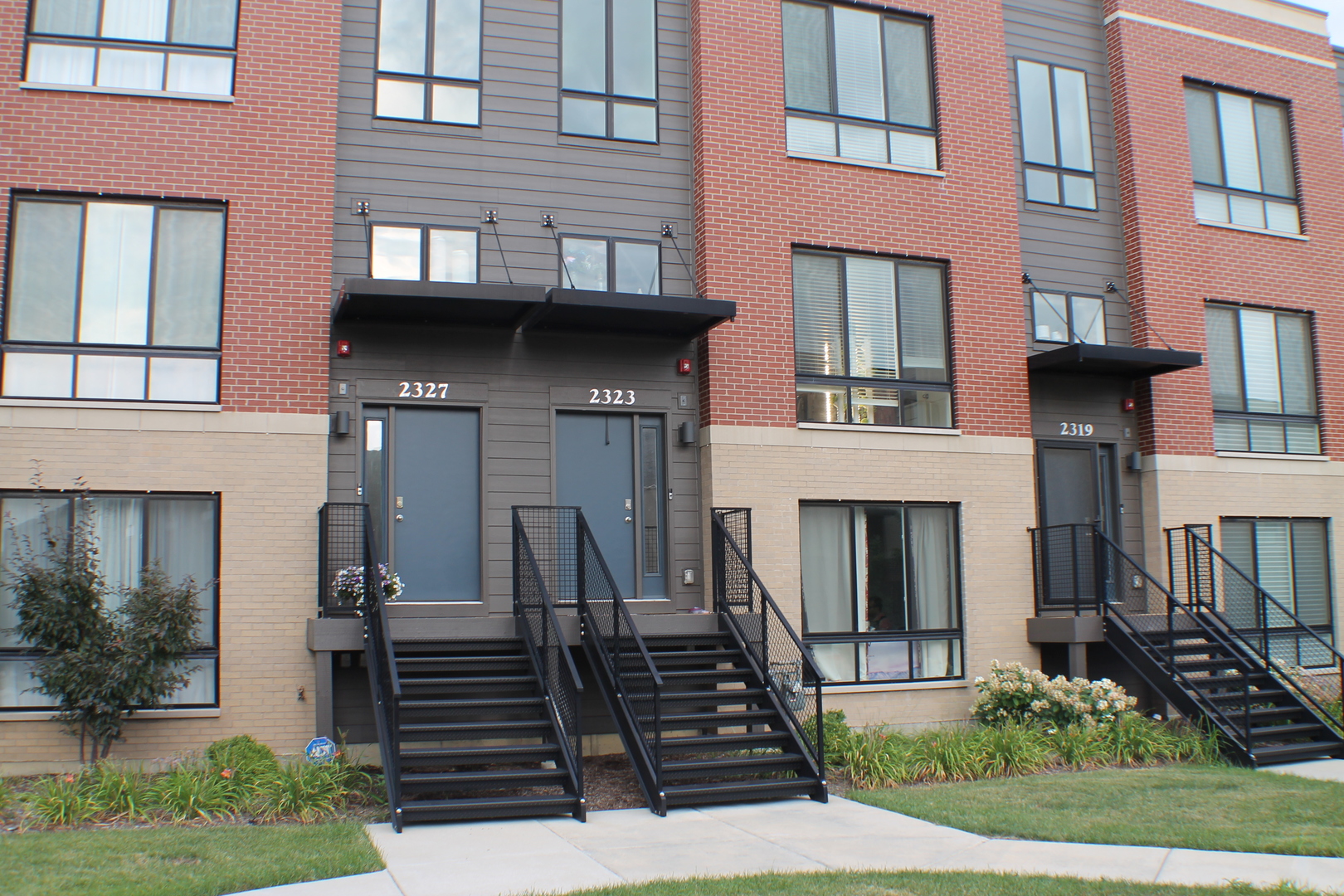 2323 prestige Place #1, Schaumburg, IL 60173