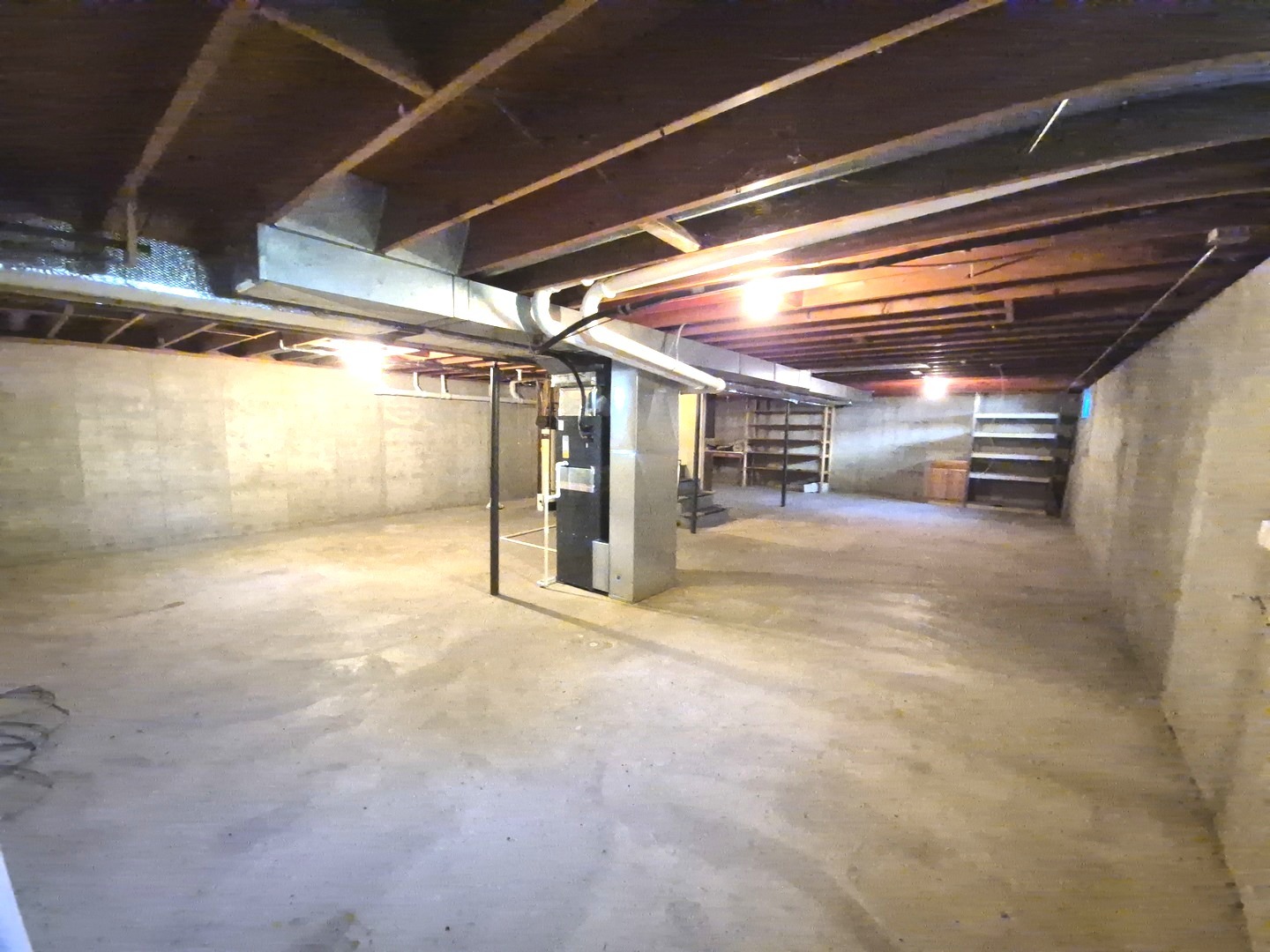 131 E Jackson Street, Oswego, IL 60543