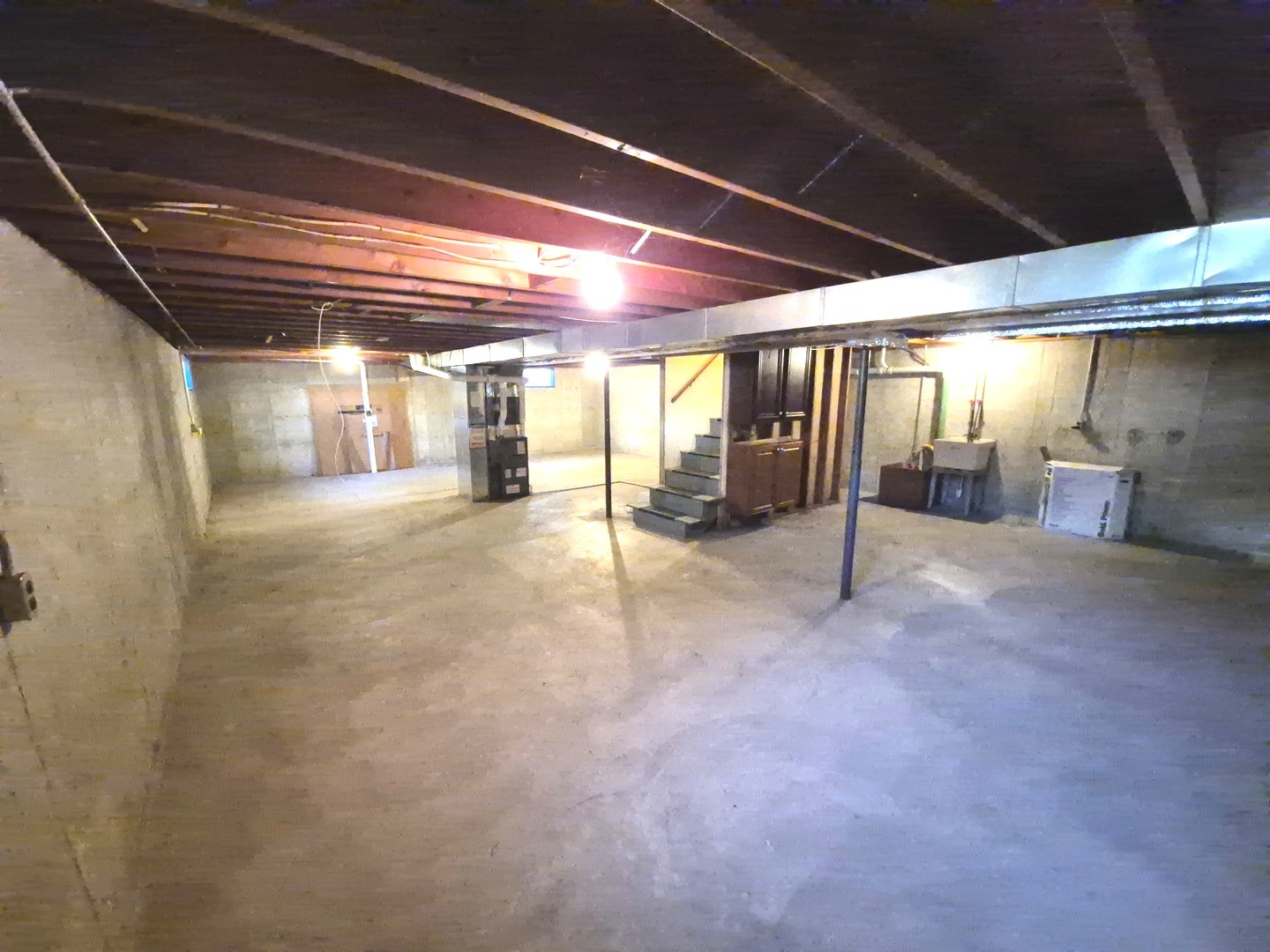 131 E Jackson Street, Oswego, IL 60543