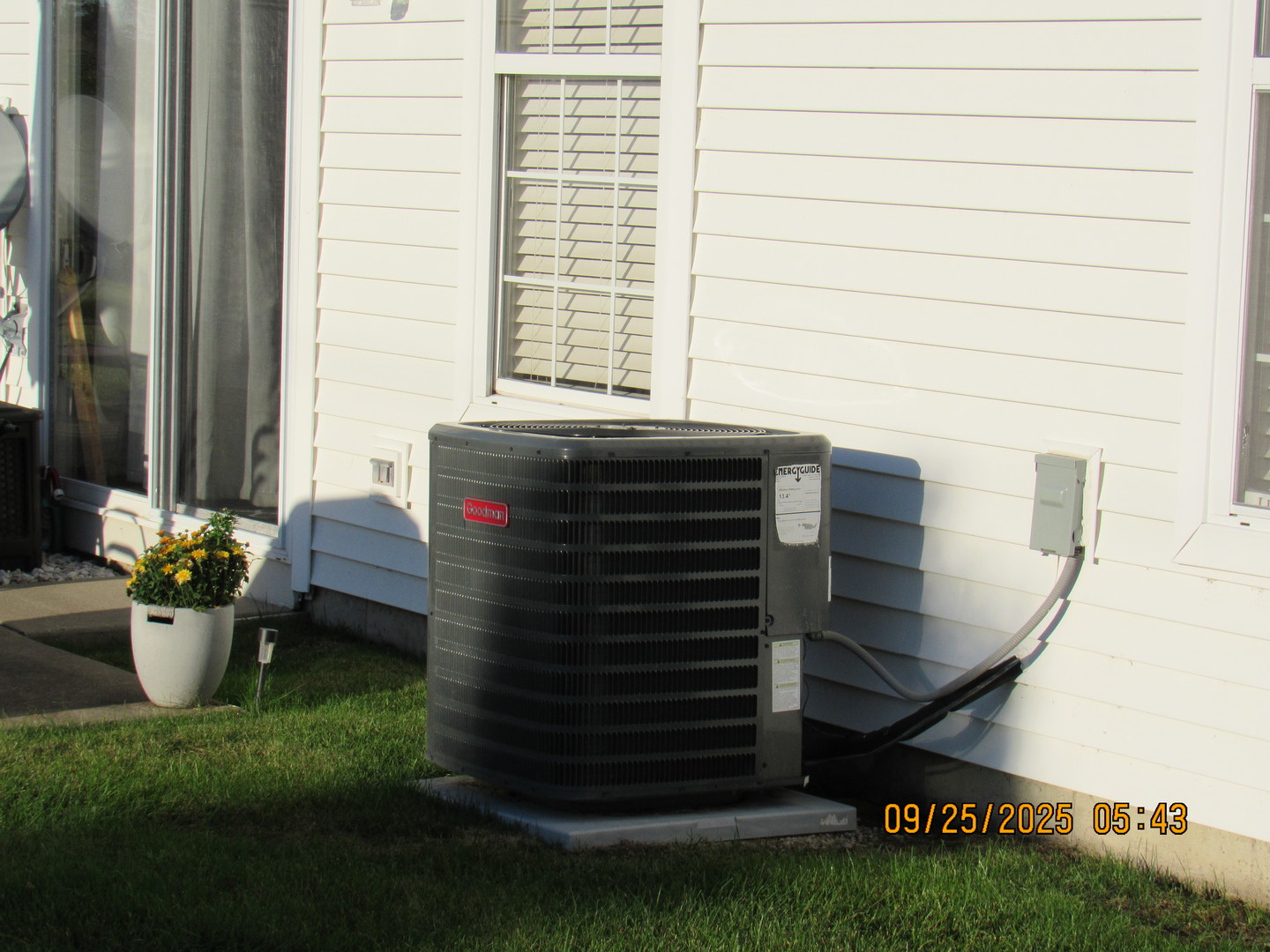 319 Parkside Drive, Shorewood, IL 60404