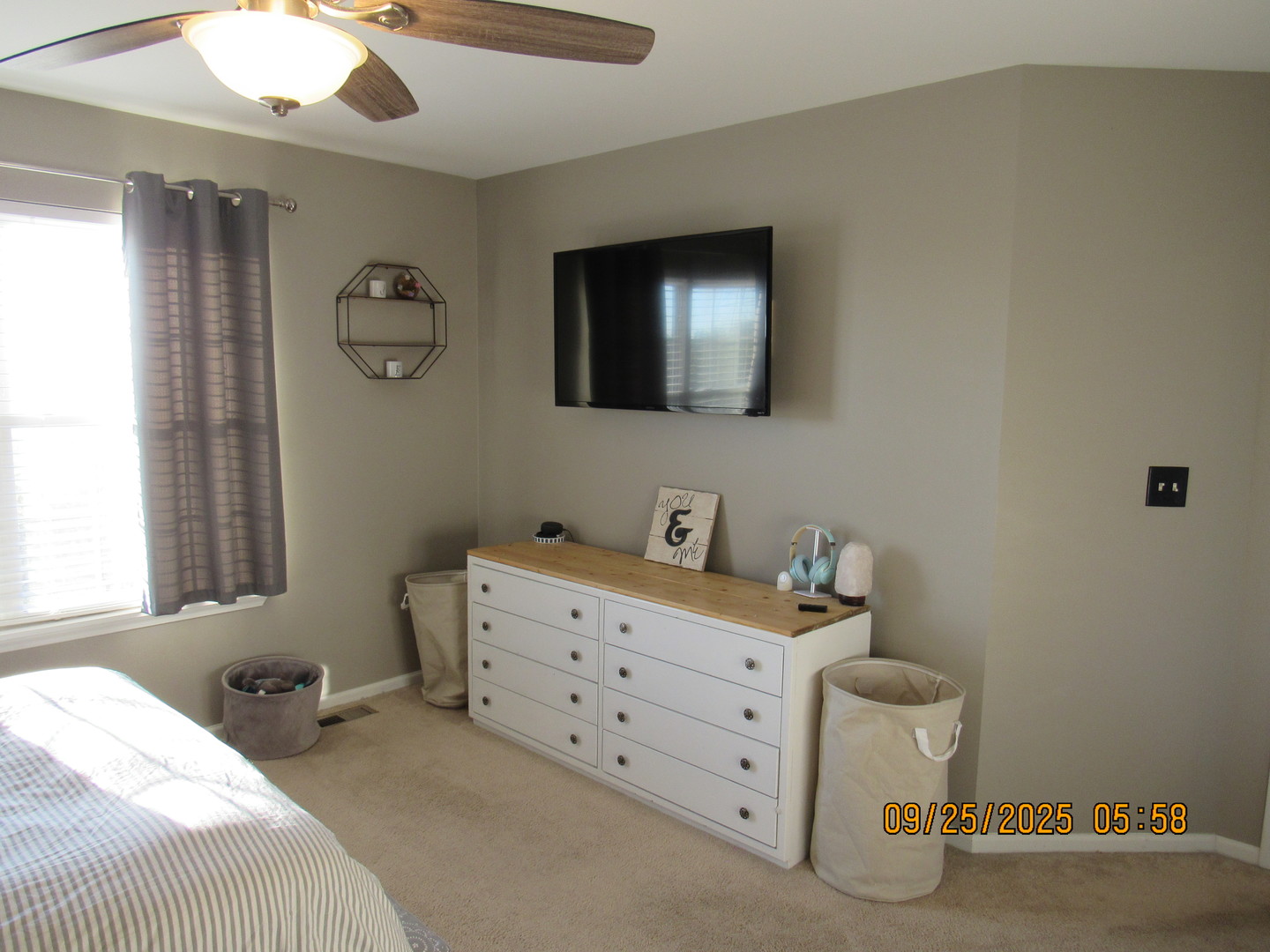 319 Parkside Drive, Shorewood, IL 60404