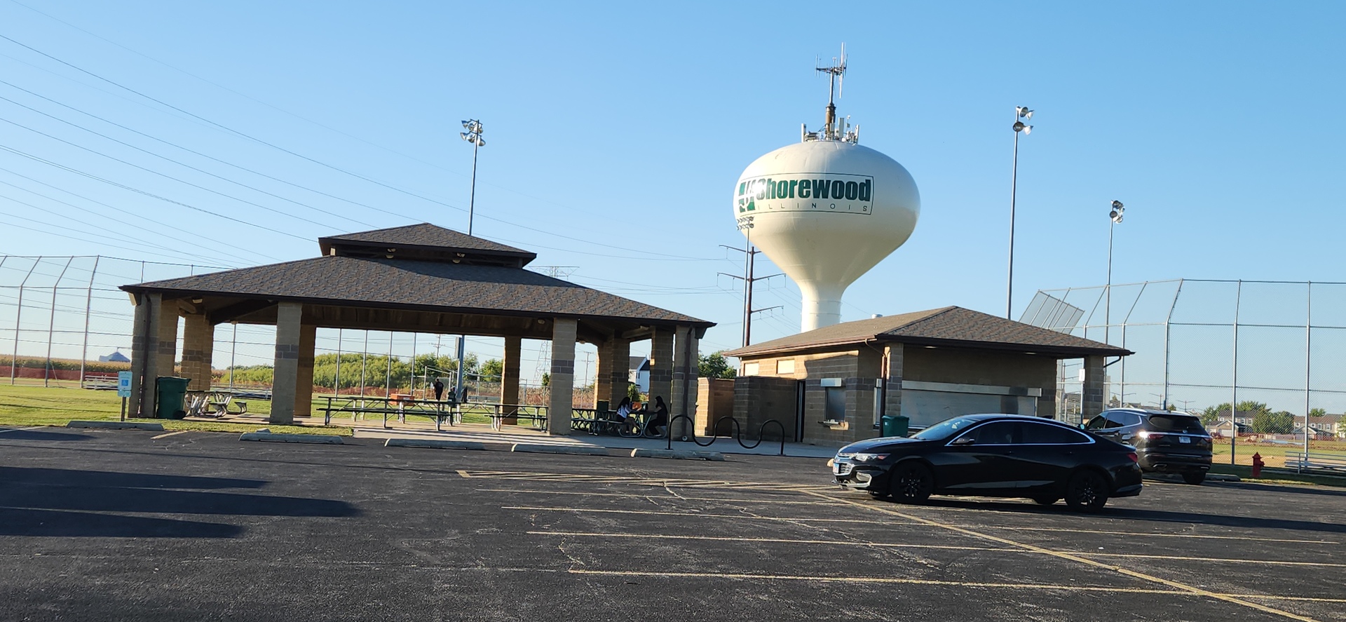 319 Parkside Drive, Shorewood, IL 60404