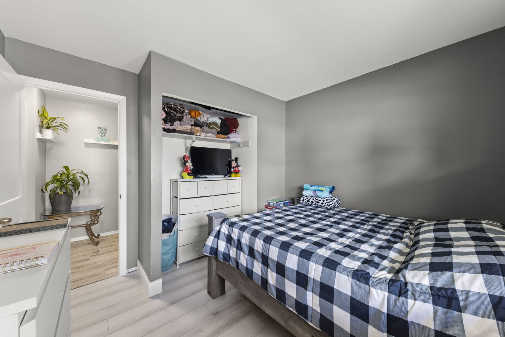 436 Clifton Avenue, Romeoville, IL 60446