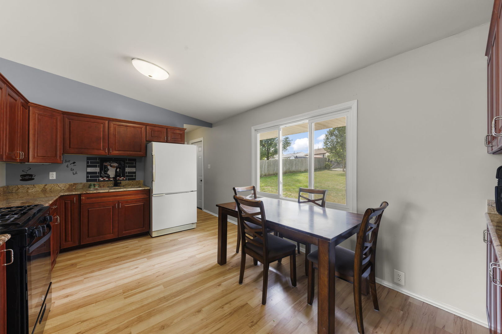 436 Clifton Avenue, Romeoville, IL 60446