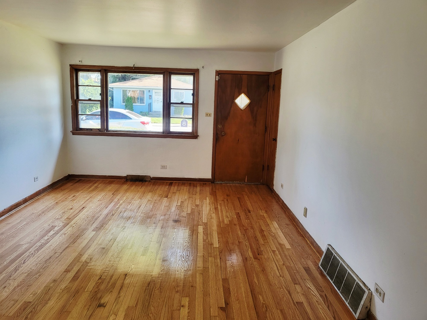 708 May Street, Calumet City, IL 60409