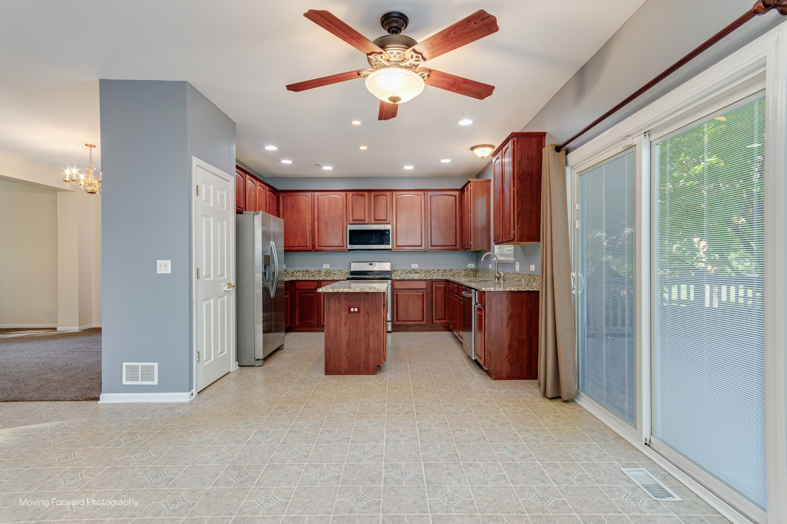 6074 Frank Drive, Hoffman Estates, IL 60192