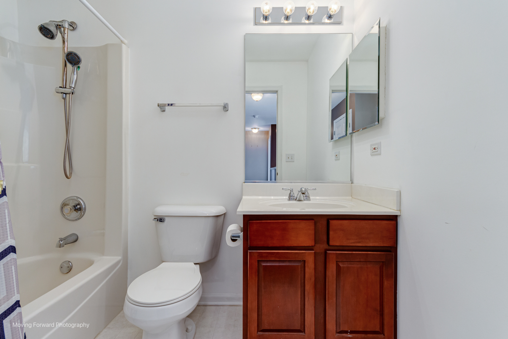 6074 Frank Drive, Hoffman Estates, IL 60192