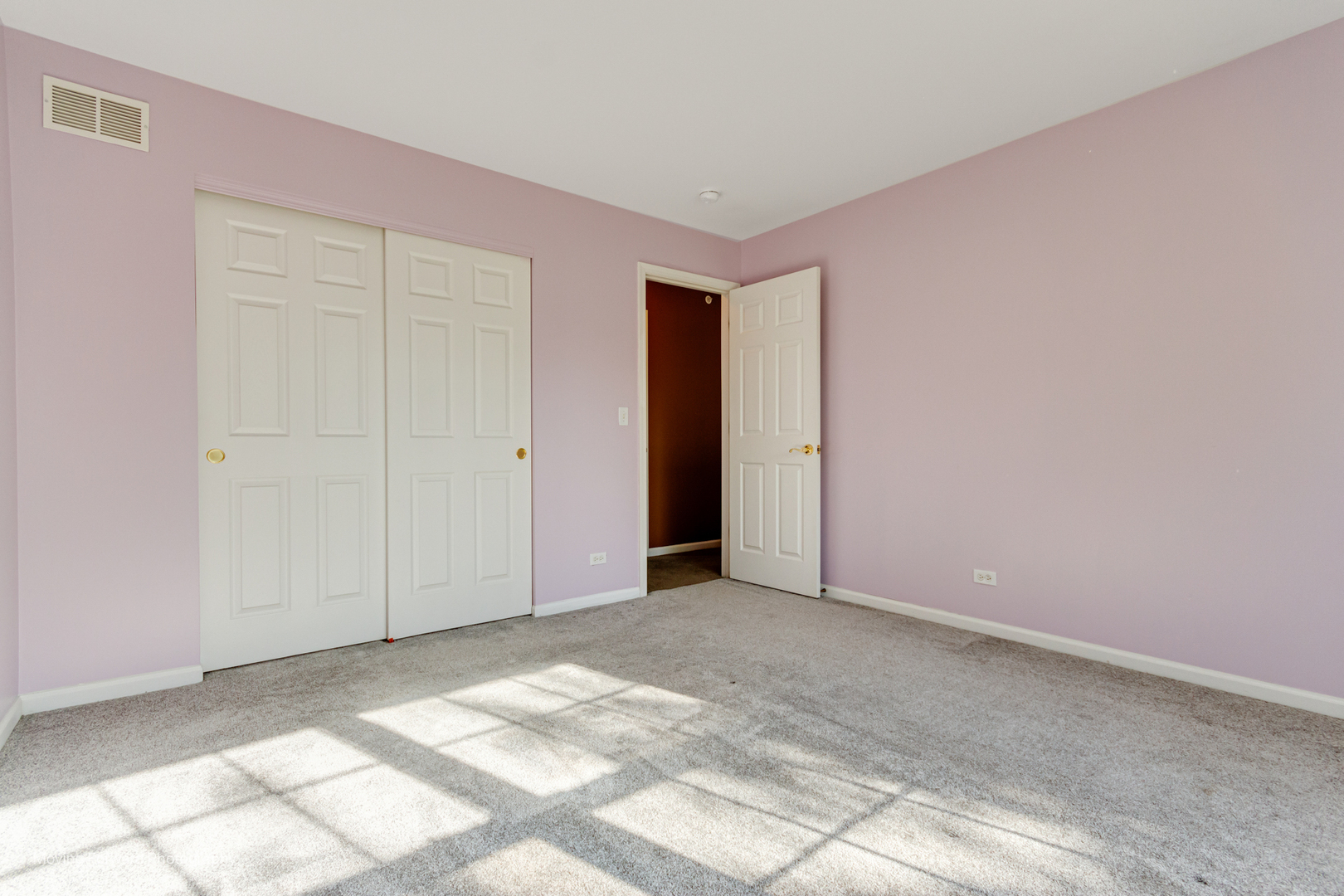 6074 Frank Drive, Hoffman Estates, IL 60192