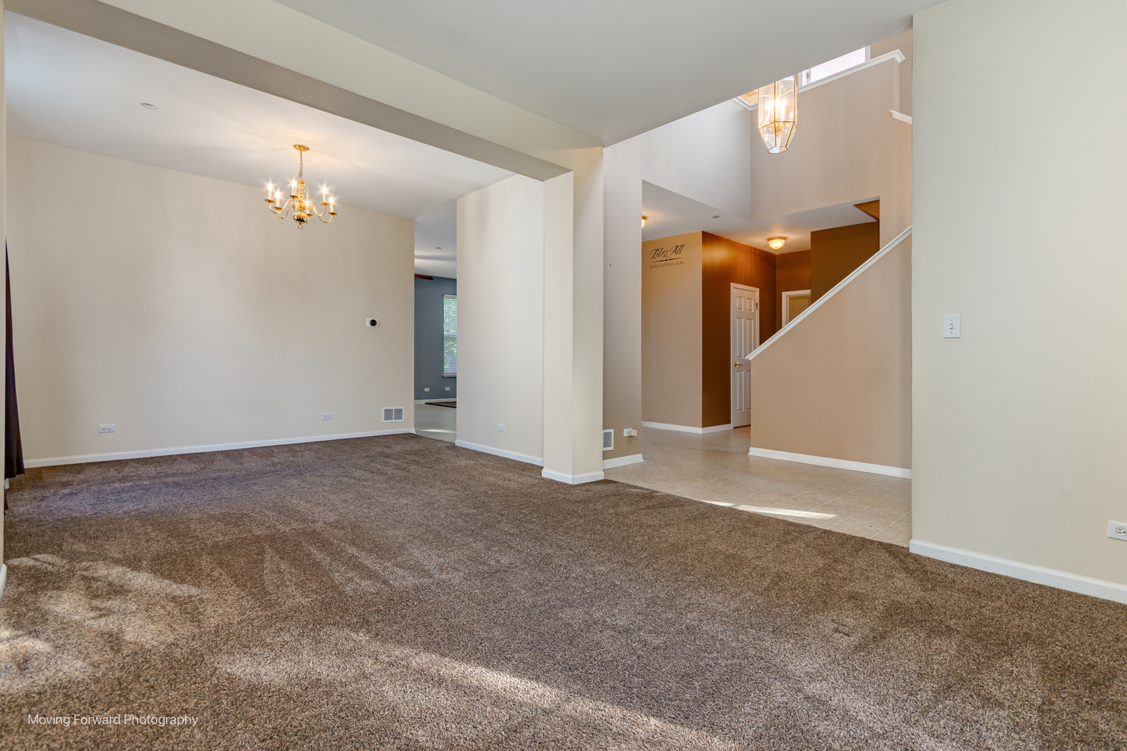 6074 Frank Drive, Hoffman Estates, IL 60192