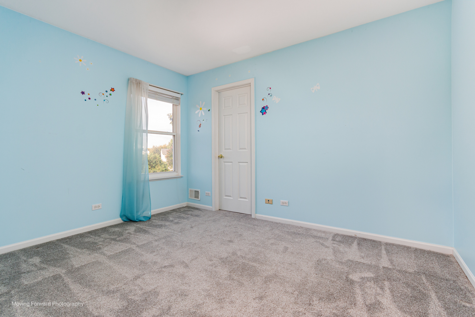 6074 Frank Drive, Hoffman Estates, IL 60192