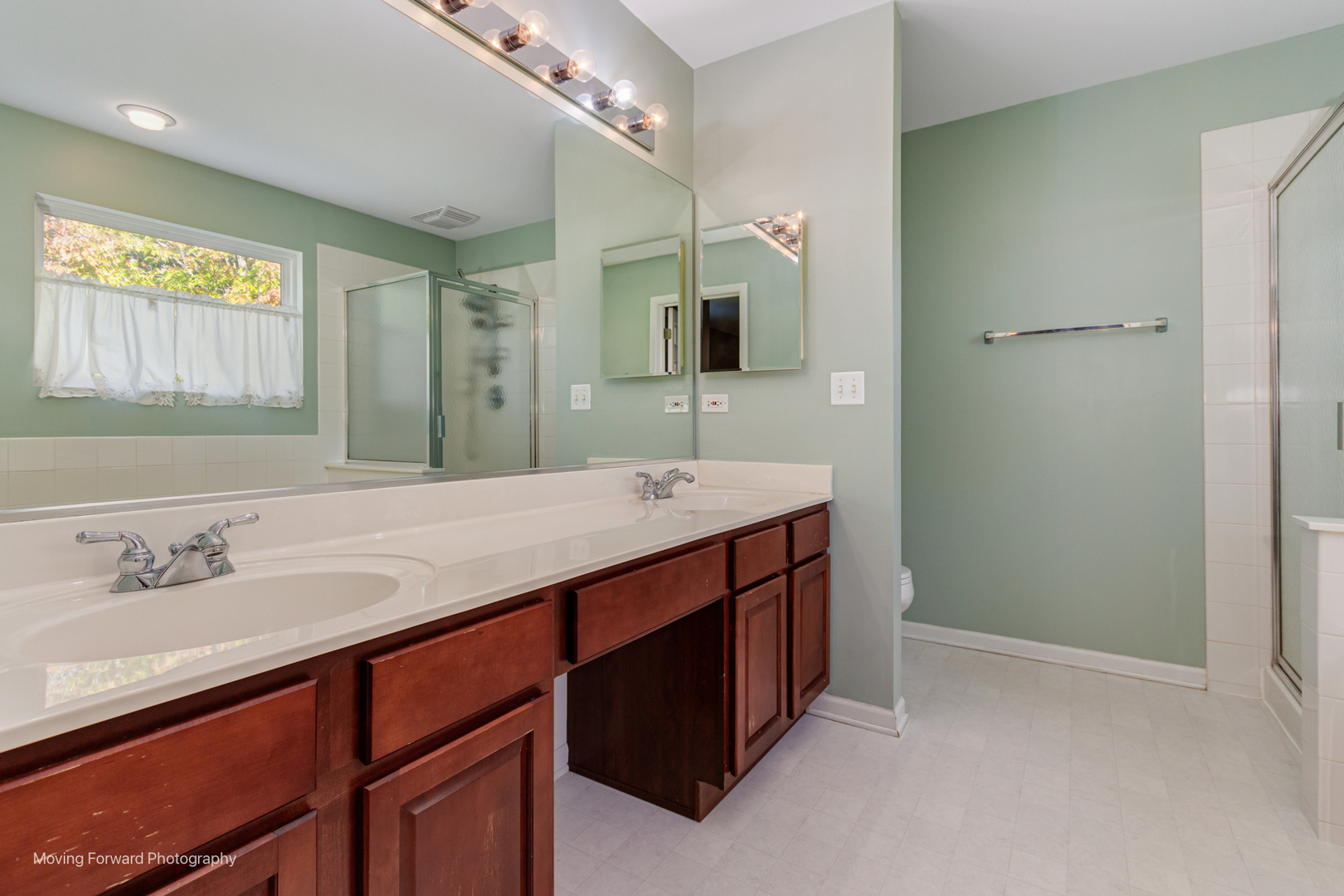 6074 Frank Drive, Hoffman Estates, IL 60192