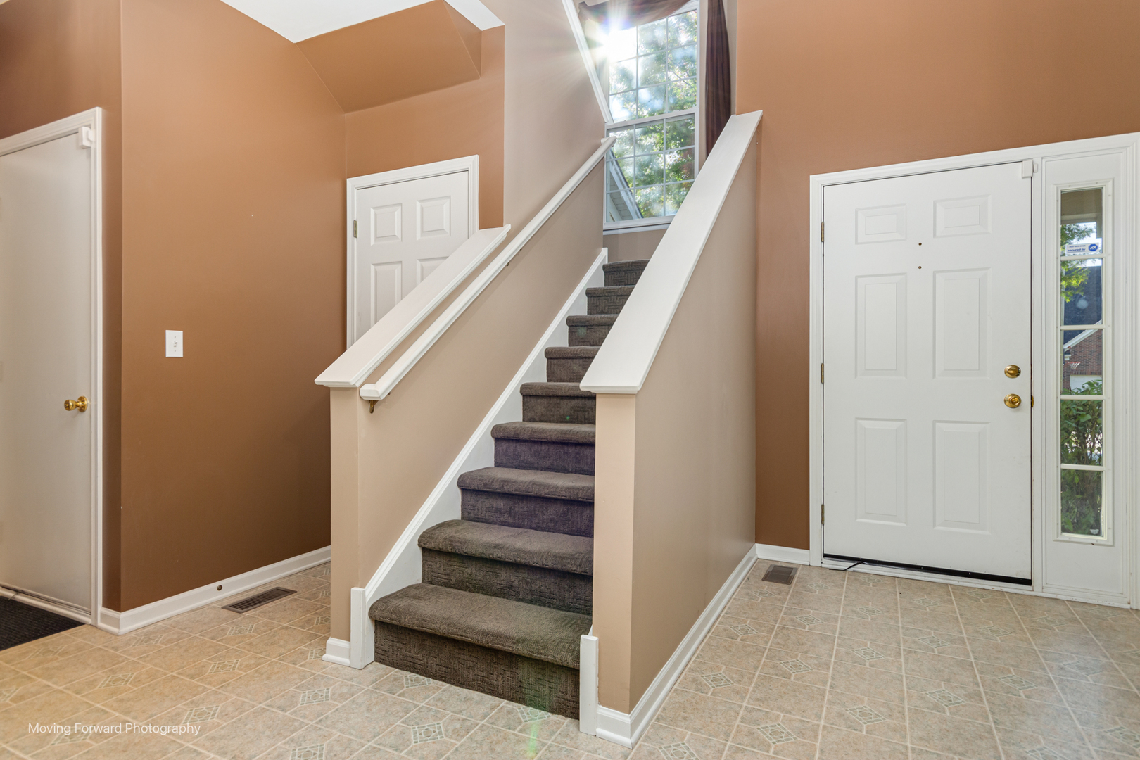 6074 Frank Drive, Hoffman Estates, IL 60192