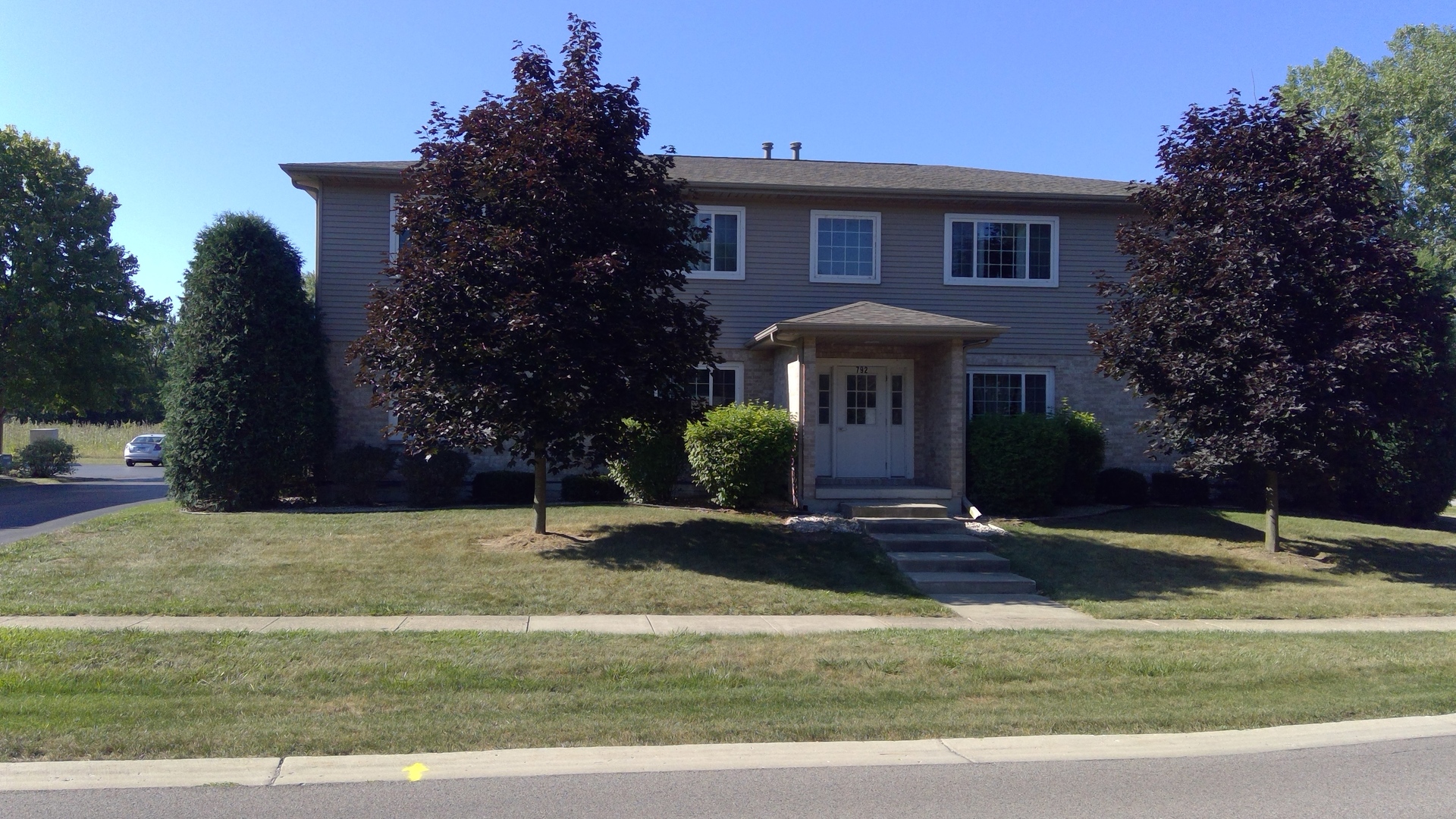 790 Highview Drive #1, Antioch, IL 60002