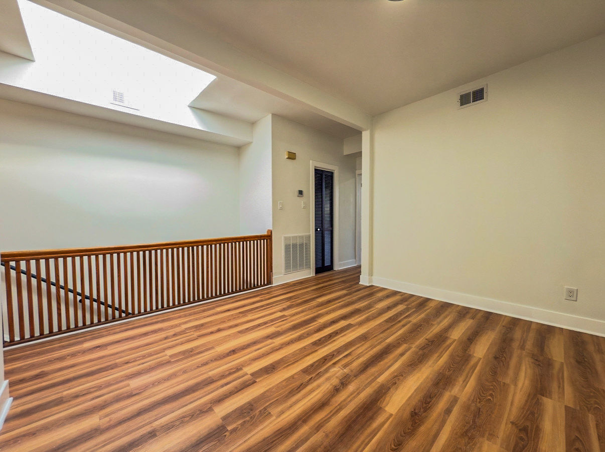 4925 S Champlain Avenue #2, Chicago, IL 60615