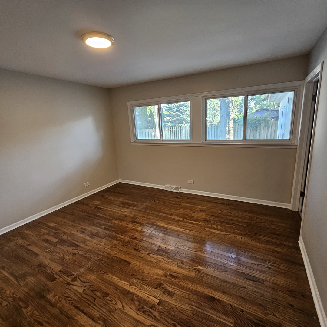 1291 Phoenix Drive, Des Plaines, IL 60018