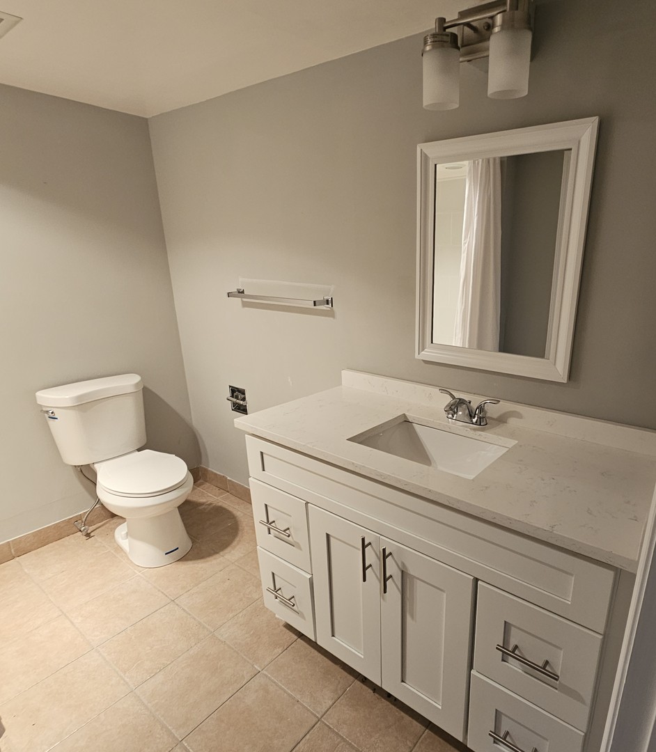 1291 Phoenix Drive, Des Plaines, IL 60018