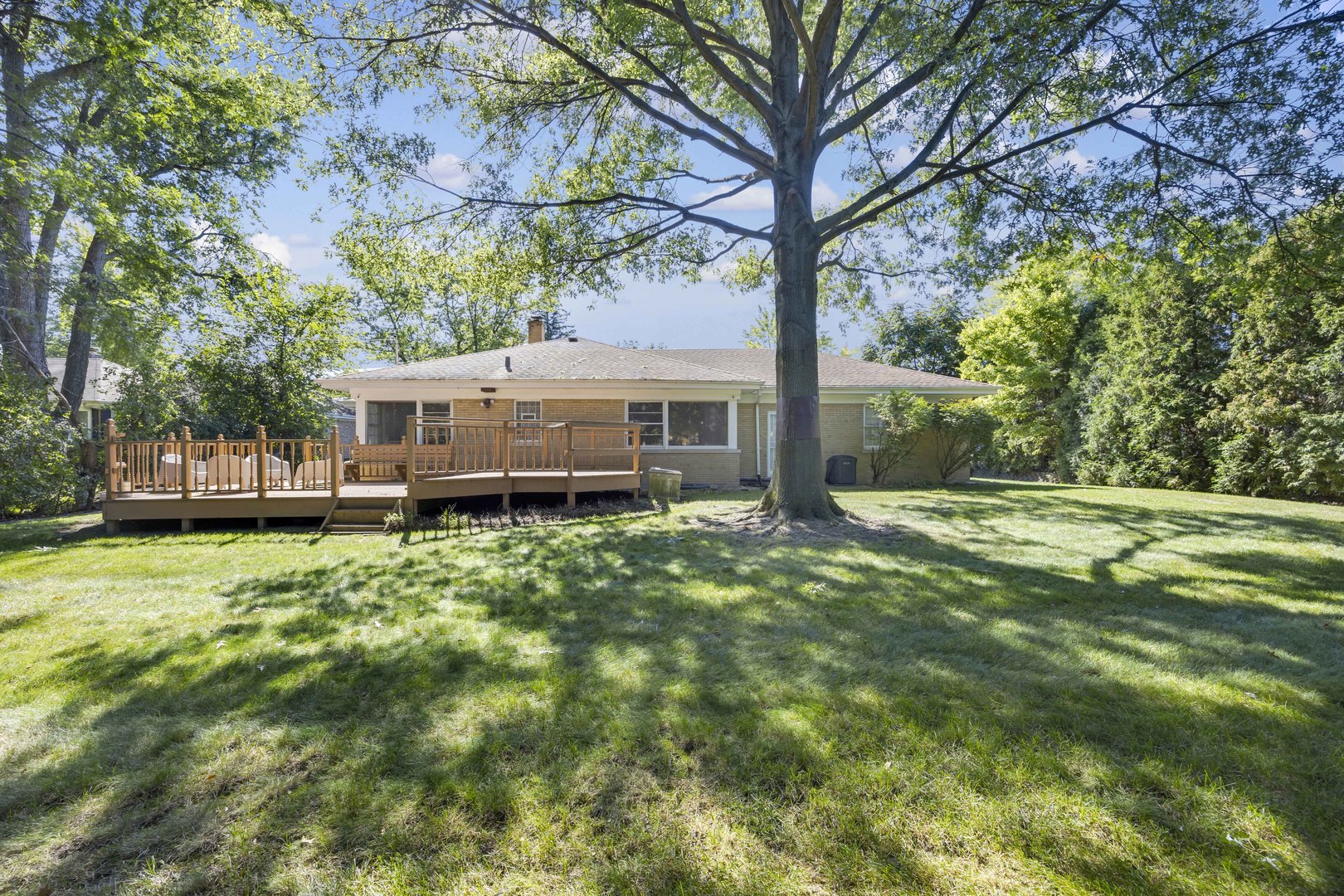 2307 Flossmoor Road, Flossmoor, IL 60422