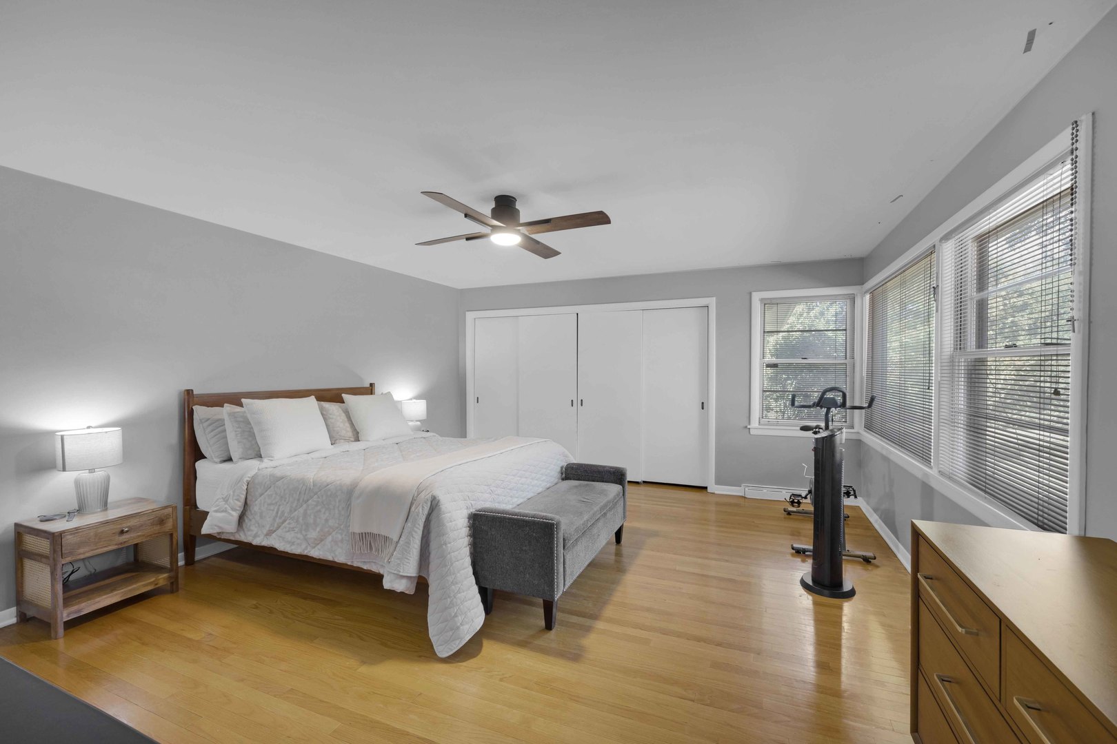 2307 Flossmoor Road, Flossmoor, IL 60422