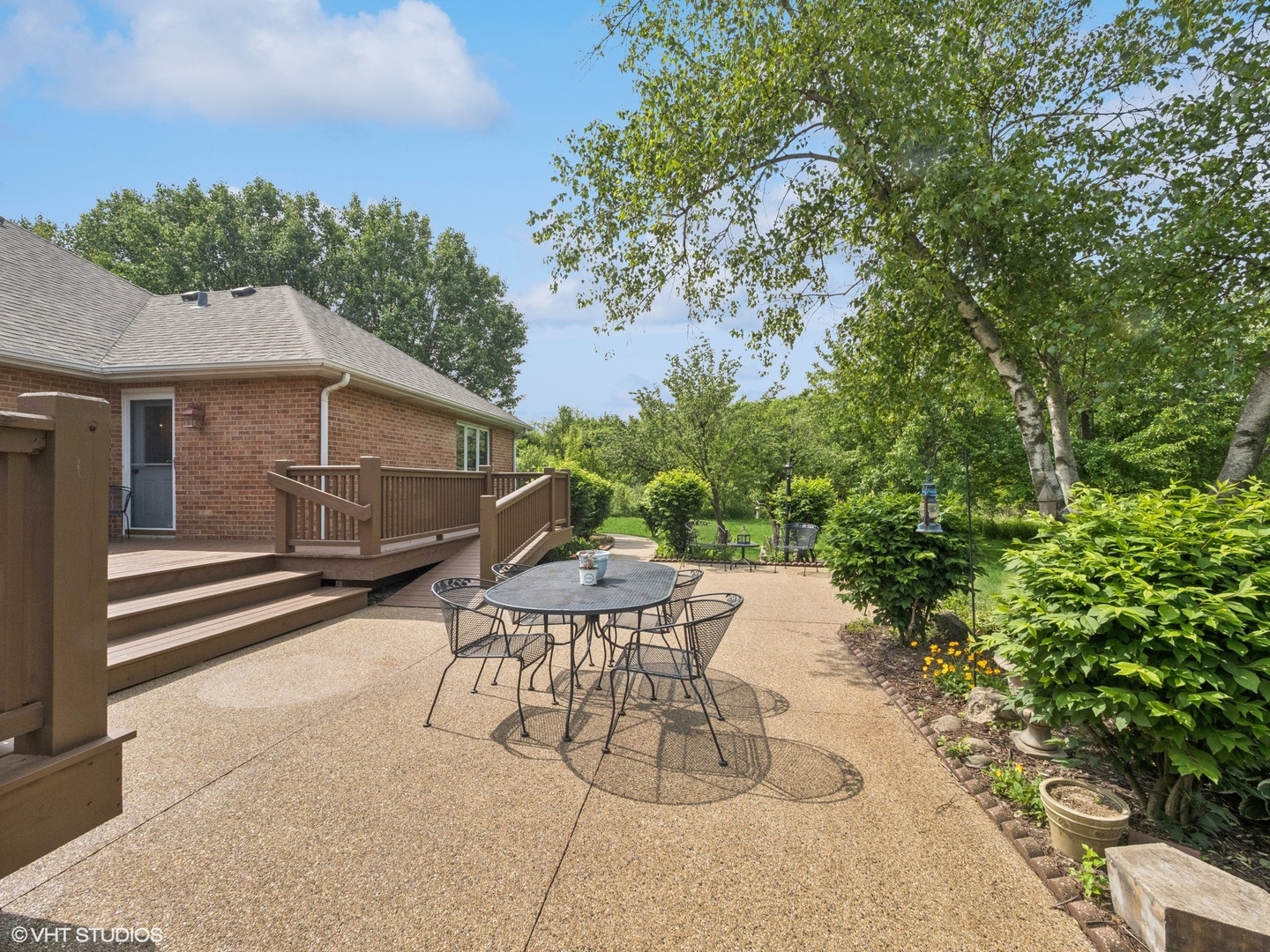 1520 Grant Street, Schaumburg, IL 60193