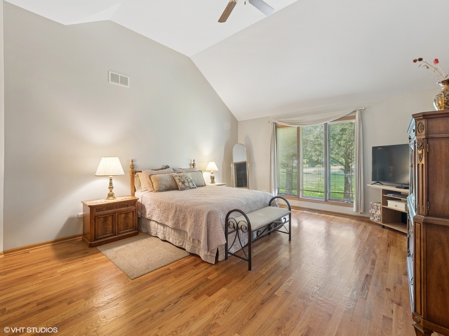 1520 Grant Street, Schaumburg, IL 60193