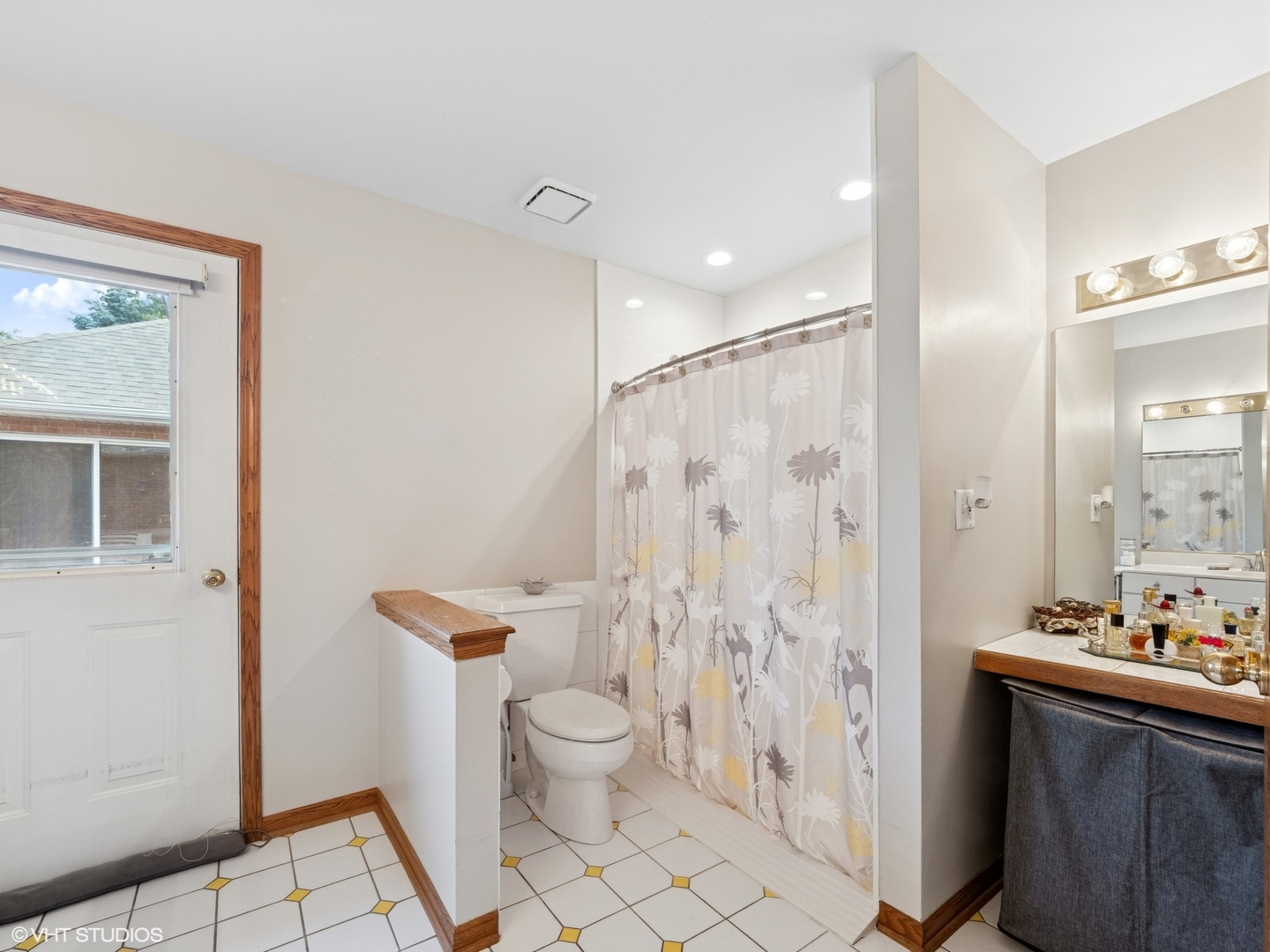 1520 Grant Street, Schaumburg, IL 60193