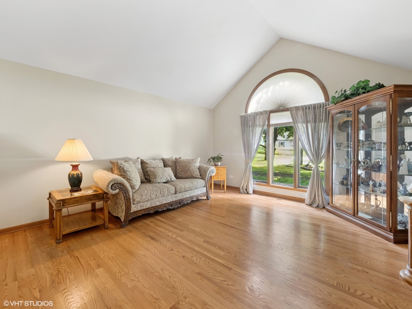 1520 Grant Street, Schaumburg, IL 60193