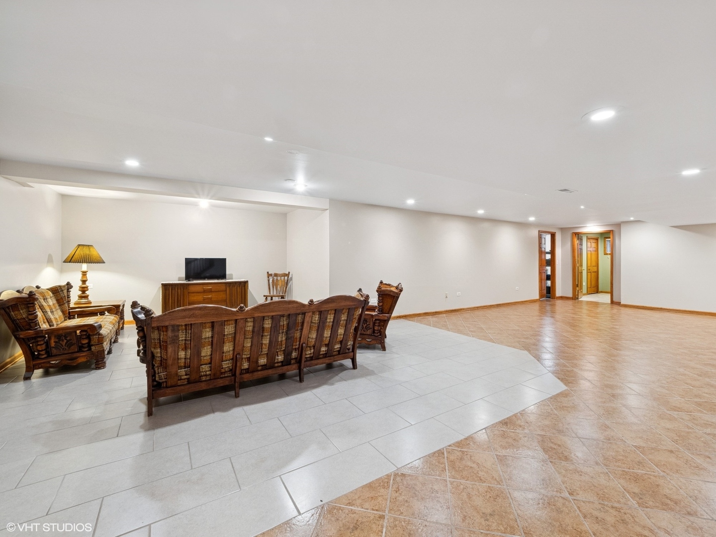 1520 Grant Street, Schaumburg, IL 60193