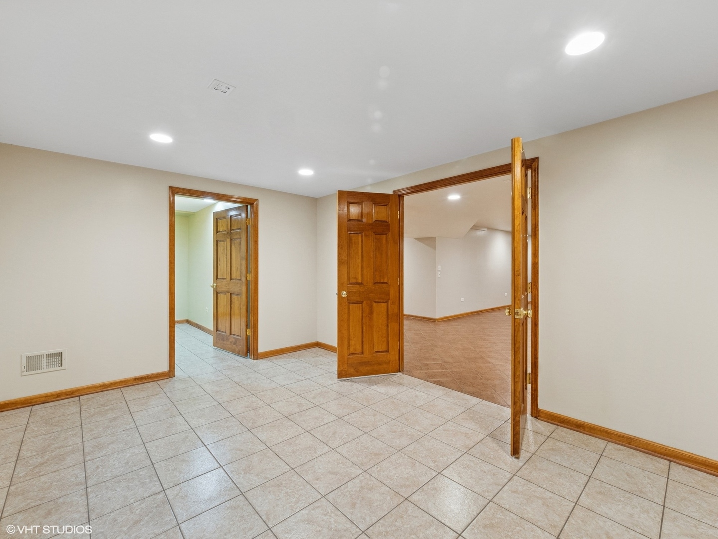 1520 Grant Street, Schaumburg, IL 60193