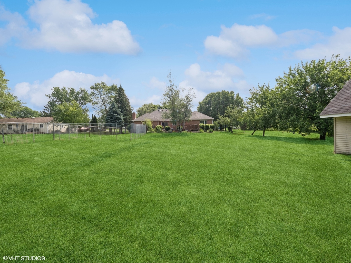 1520 Grant Street, Schaumburg, IL 60193