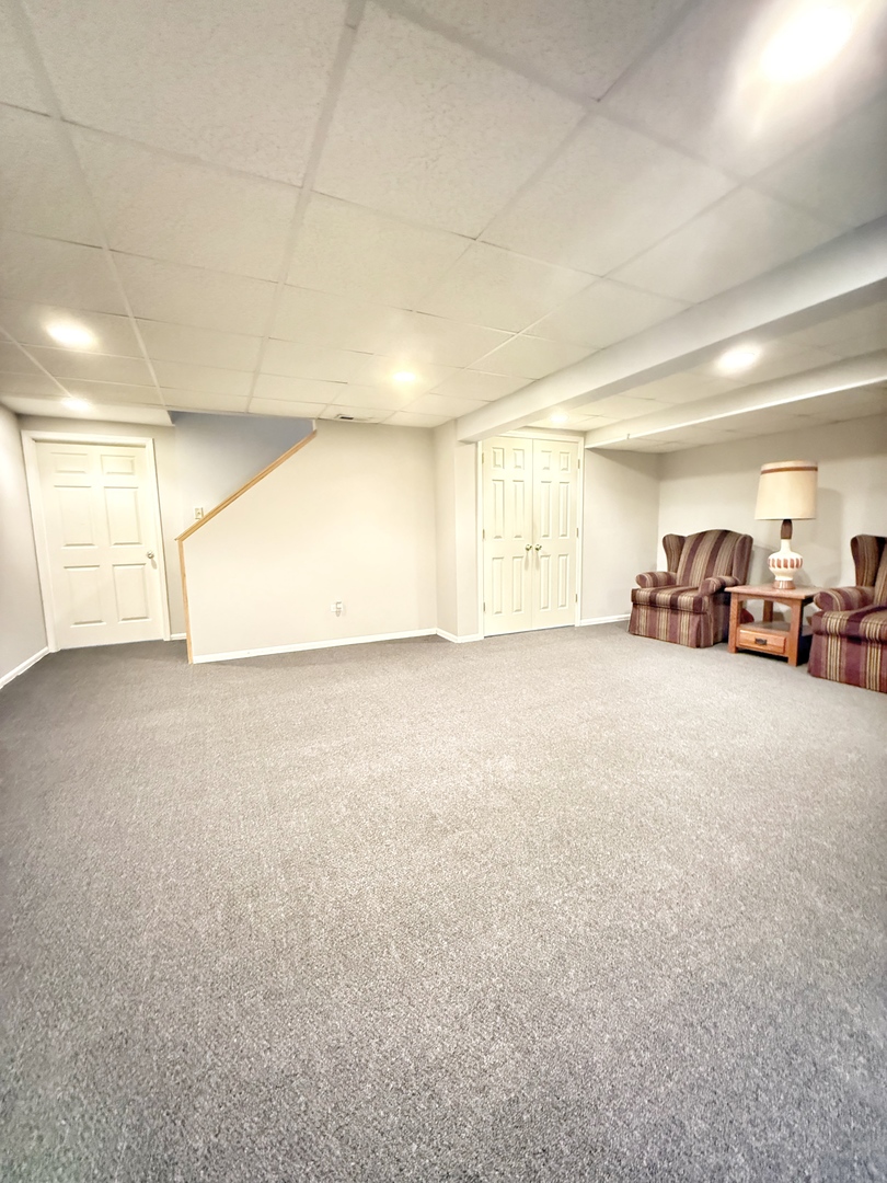 8416 Stratford Drive, Tinley Park, IL 60487