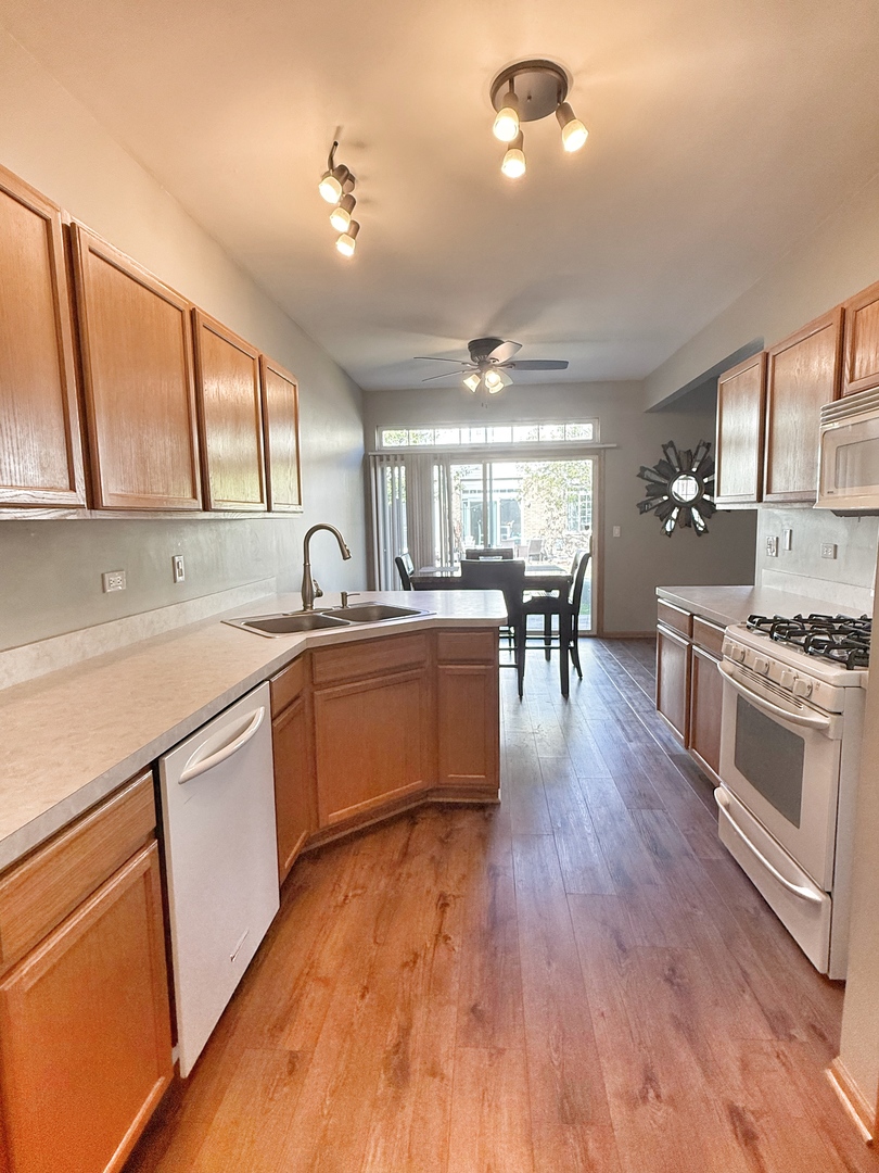 8416 Stratford Drive, Tinley Park, IL 60487