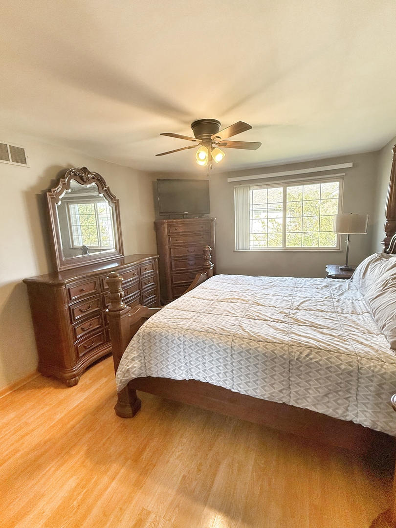 8416 Stratford Drive, Tinley Park, IL 60487