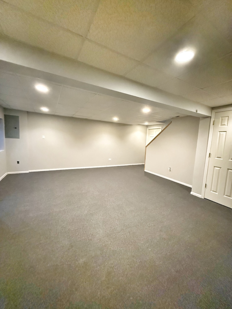 8416 Stratford Drive, Tinley Park, IL 60487