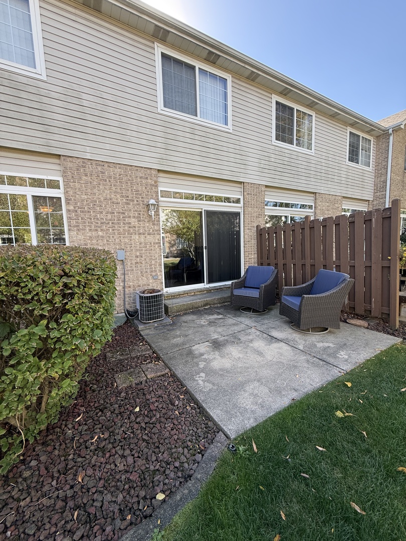 8416 Stratford Drive, Tinley Park, IL 60487