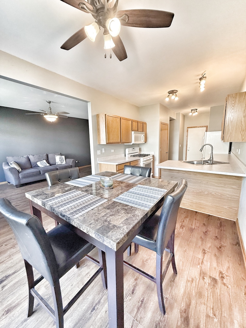 8416 Stratford Drive, Tinley Park, IL 60487