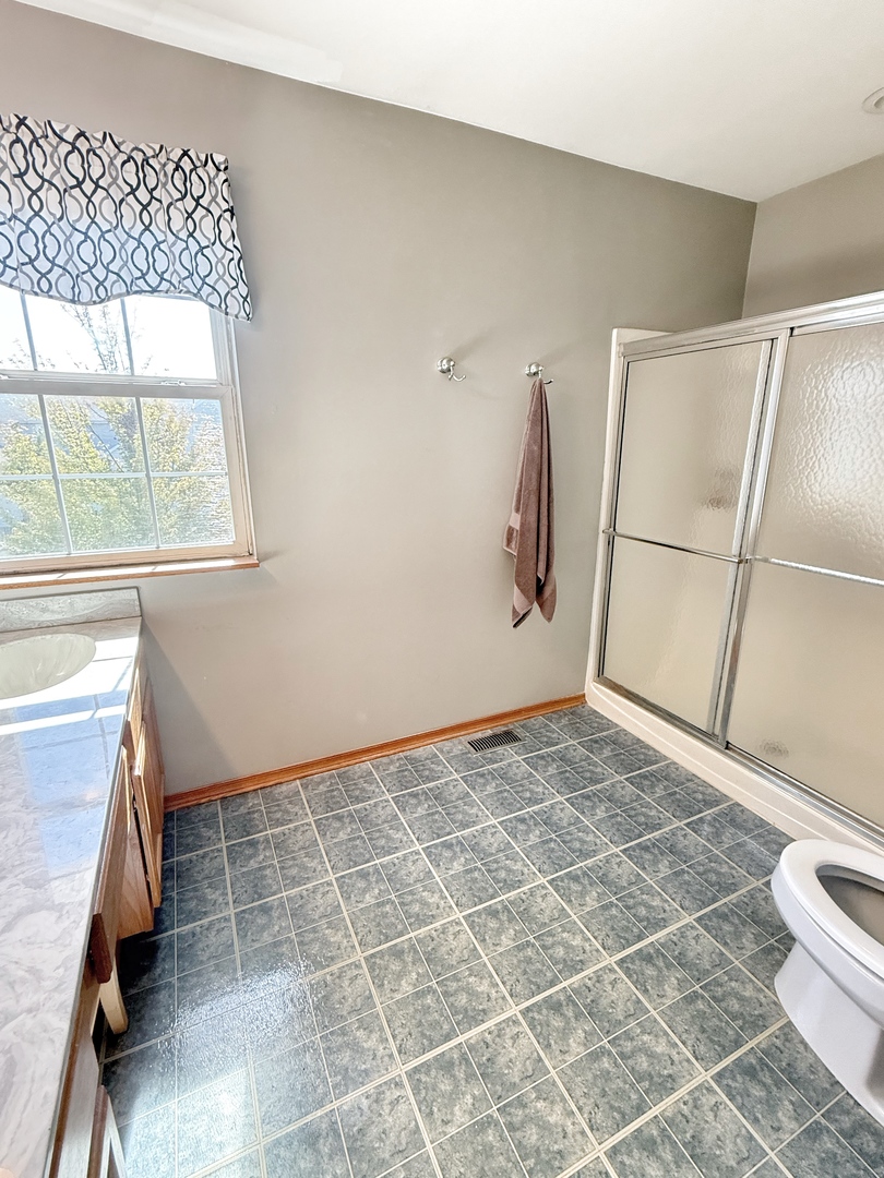 8416 Stratford Drive, Tinley Park, IL 60487