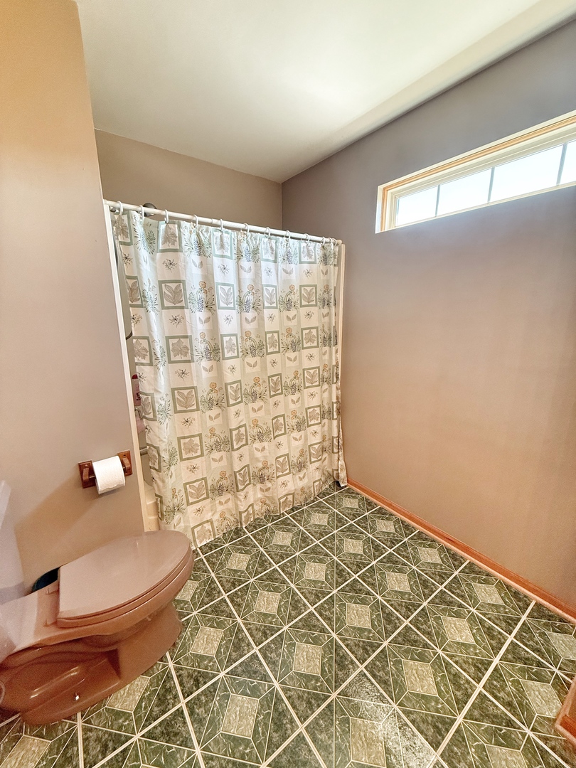 8416 Stratford Drive, Tinley Park, IL 60487