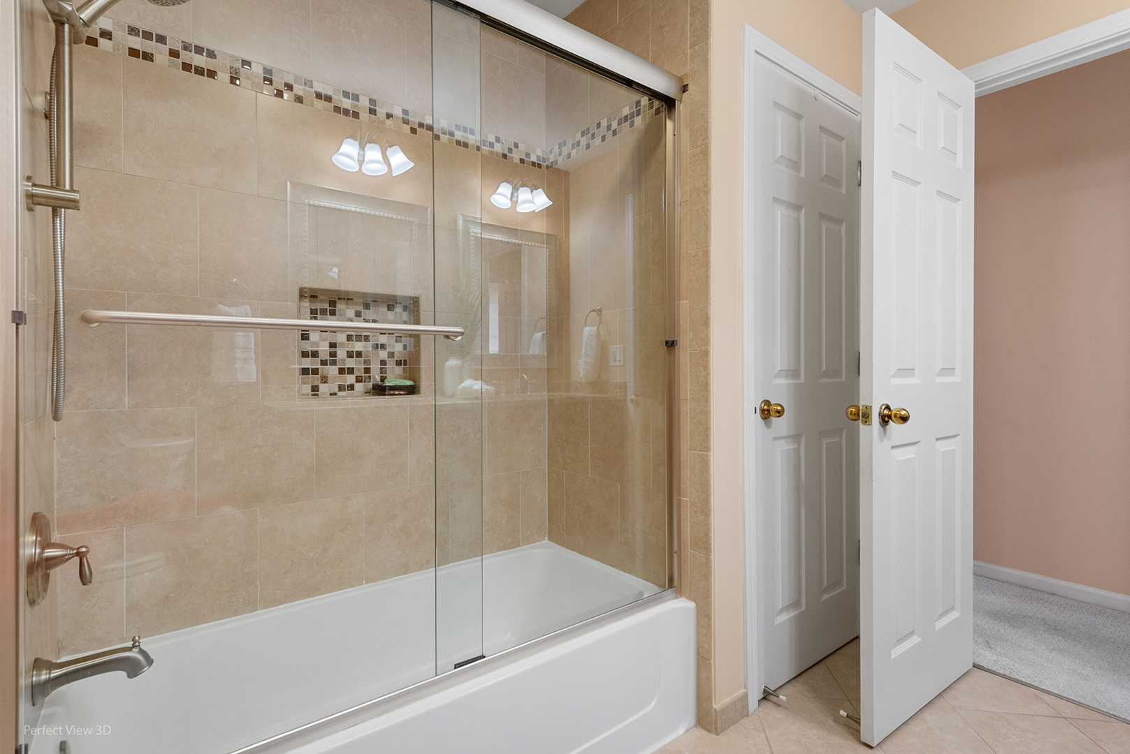 875 Mckenzie Station Drive, Lisle, IL 60532