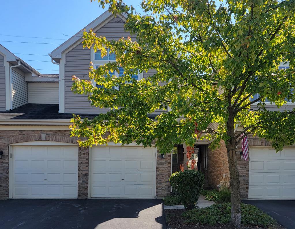 875 Mckenzie Station Drive, Lisle, IL 60532