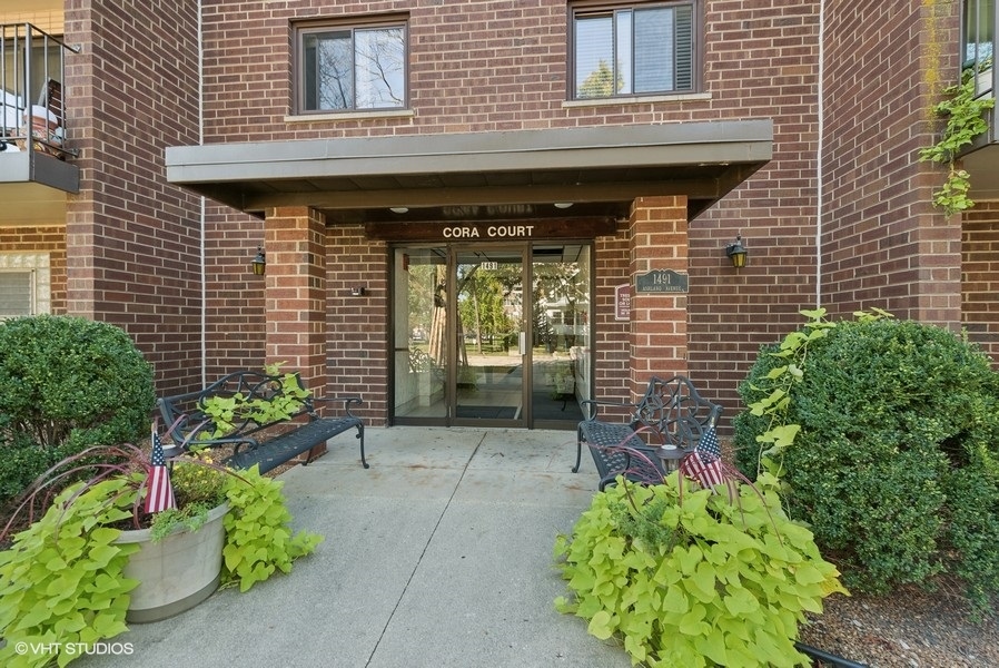 1491 Ashland Avenue #3NW, Des Plaines, IL 60016