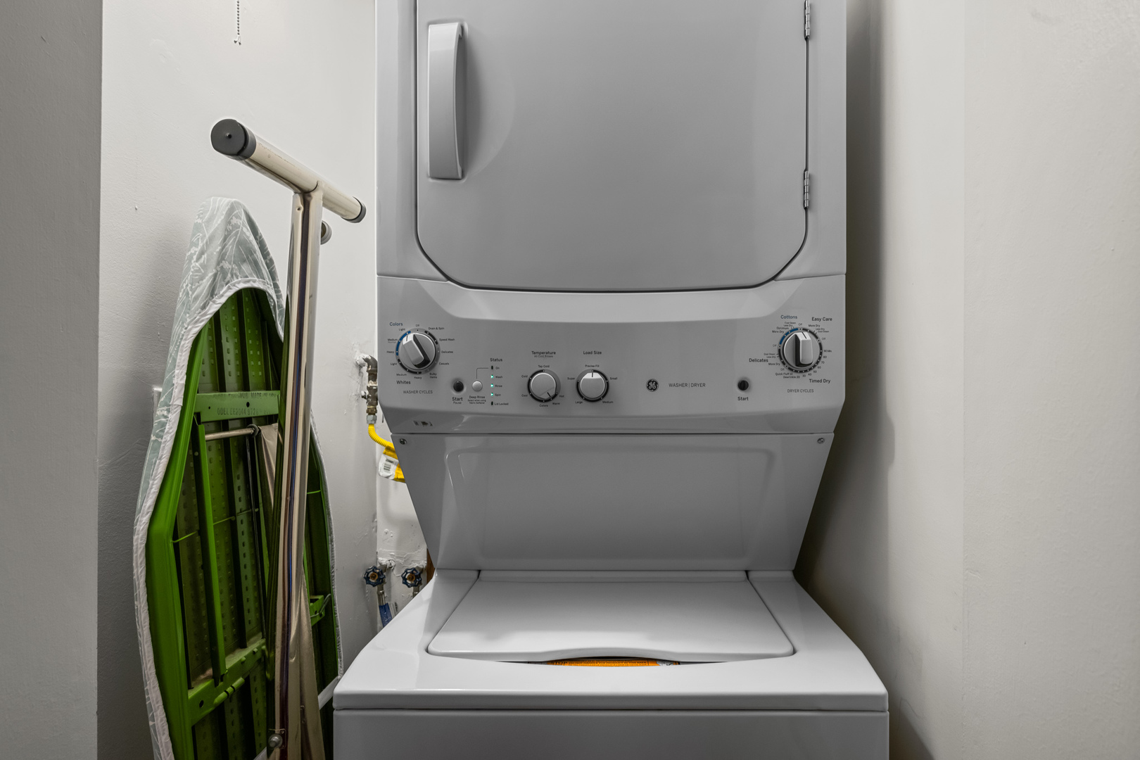 1491 Ashland Avenue #3NW, Des Plaines, IL 60016