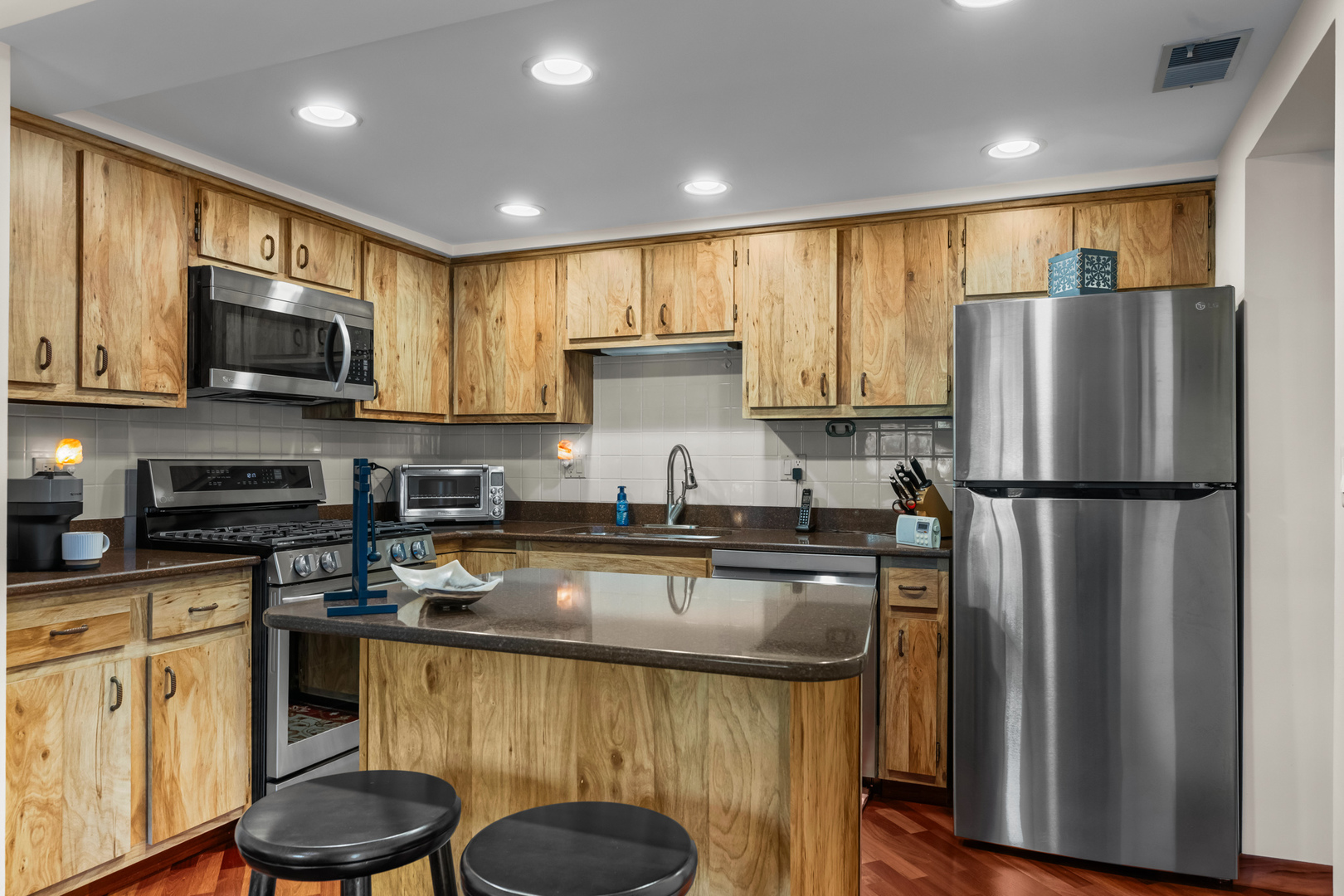 1491 Ashland Avenue #3NW, Des Plaines, IL 60016