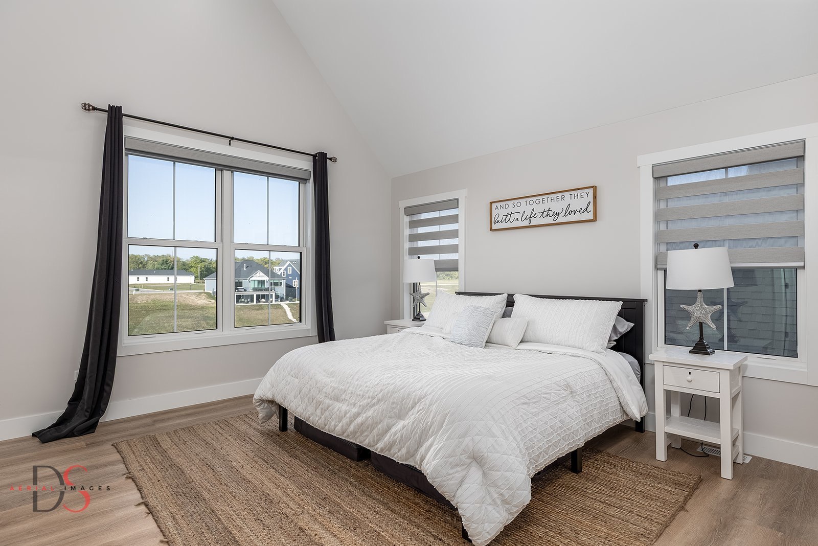 40 Waterside Way, Ottawa, IL 61350