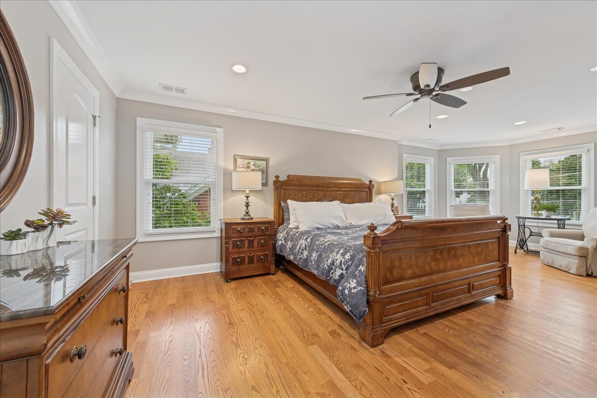 224 Newberry Avenue, Libertyville, IL 60048