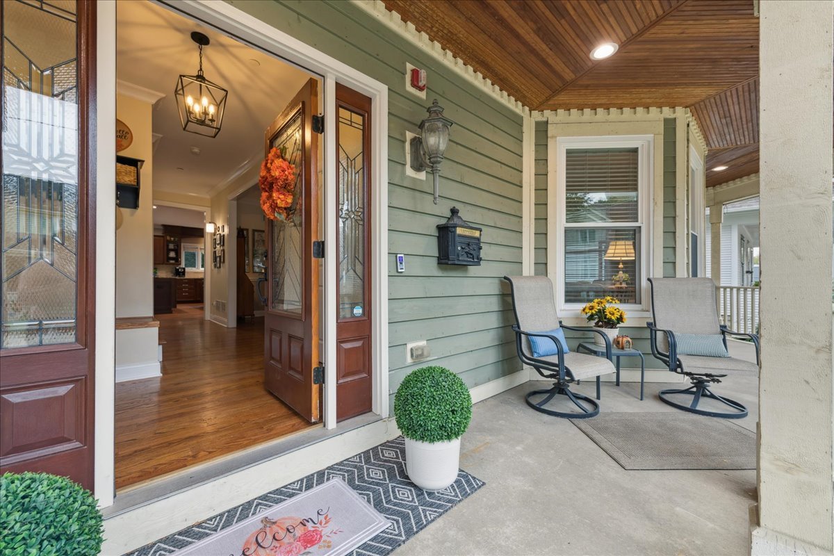 224 Newberry Avenue, Libertyville, IL 60048