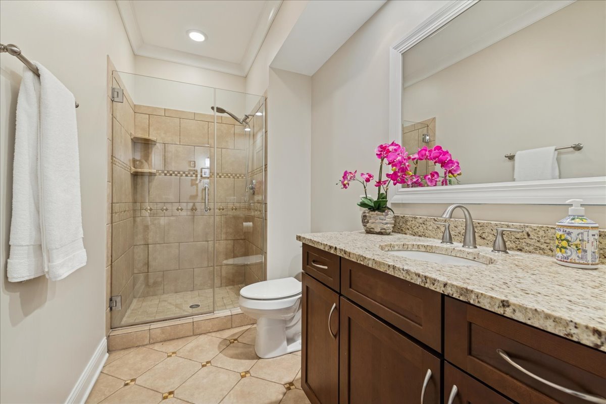 224 Newberry Avenue, Libertyville, IL 60048