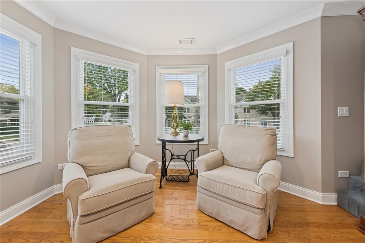 224 Newberry Avenue, Libertyville, IL 60048