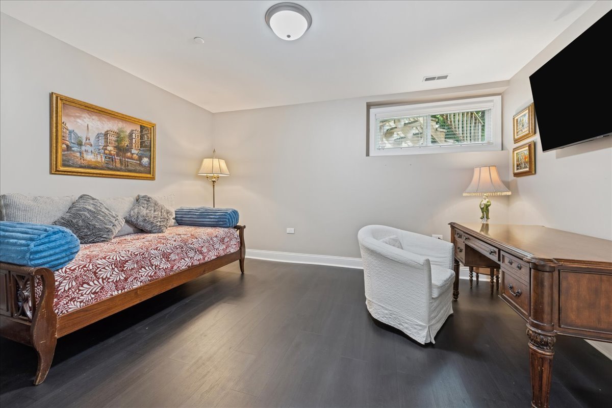 224 Newberry Avenue, Libertyville, IL 60048