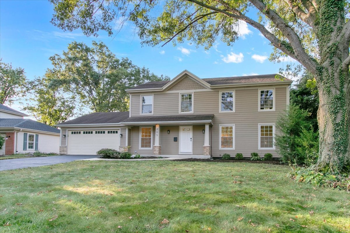 205 White Fawn Trail, Downers Grove, IL 60516
