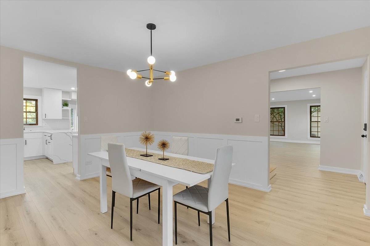 205 White Fawn Trail, Downers Grove, IL 60516